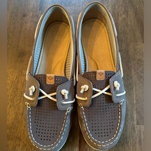 Sperry Topsiders
